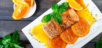 Orangen-Lachs_shutterstock_1013600518-1500x710.jpg