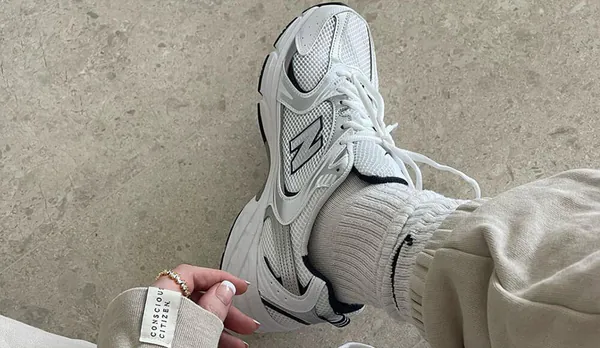 new balance 530 white navy.jpg