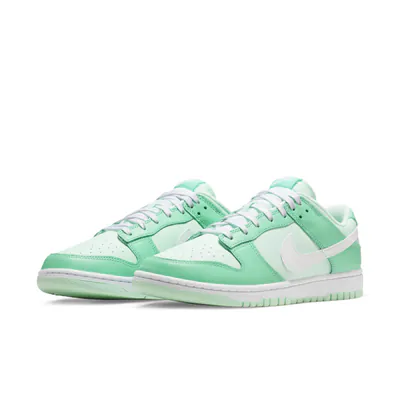 DJ6188_301-Nike Dunk Low Mint Foam2.jpg