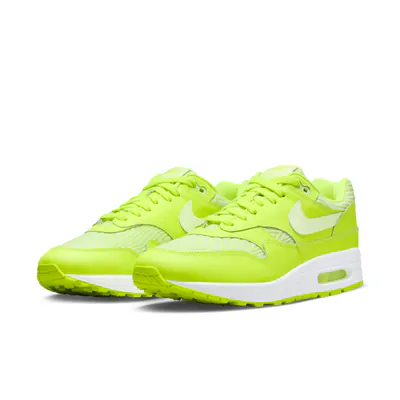 FN6832-702-Nike Air Max 1 Volt2.jpg