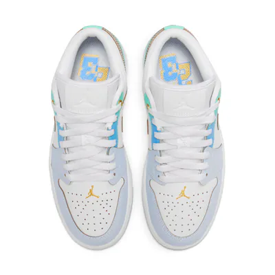 FN8899-131-Nike Air Jordan 1 Low SE Emerald Rise3.jpg