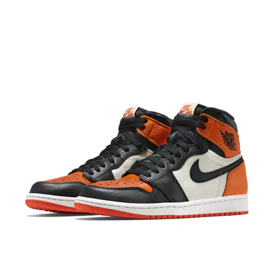 555088-005-Nike Air Jordan 1 High Retro OG Shattered Backboard 2.jpg