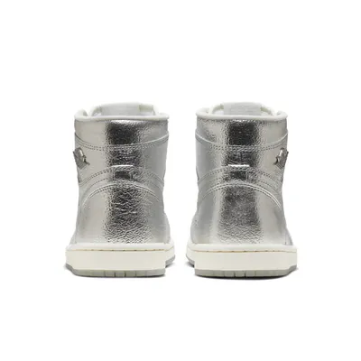 FN7249-001-Nike Air Jordan 1 High OG Chrome.jpg