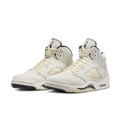 FN7405_100Nike Air Jordan 5 Sail 5.jpg