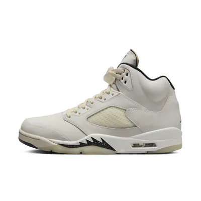 FN7405_100Nike Air Jordan 5 Sail 2.jpg