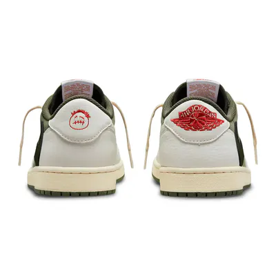 Travis Scott x Air Jordan 1 Low OG ÔÇ×Medium OliveÔÇ£_0002_Ebene 3.jpg