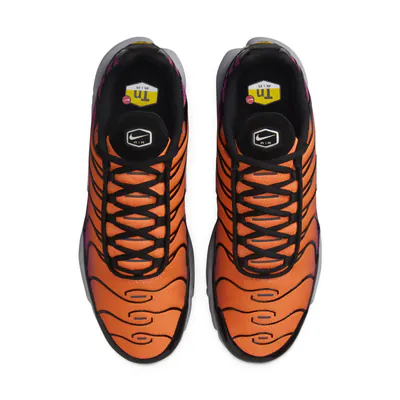 DM0032_014_0002_Ebene 4.jpg