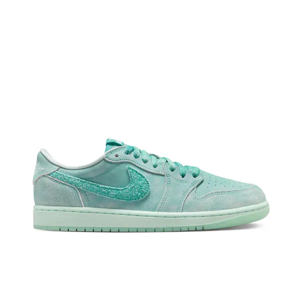 Nike-Washed Teal_0005_Ebene 1 Kopie.jpg