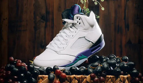 nike aj5 grape menu2 snkr.png