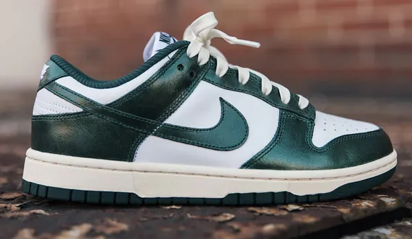 nike dunk low vintage green menu2 snkr.png