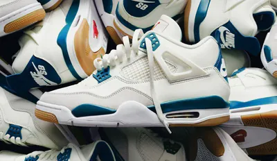 nike sb x aj4 navy menu2 snkr.png