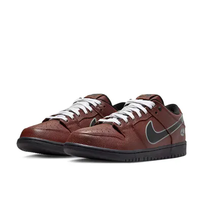limosine-skateboards-x-nike-sb-dunk-low-hj4131-200-3.png