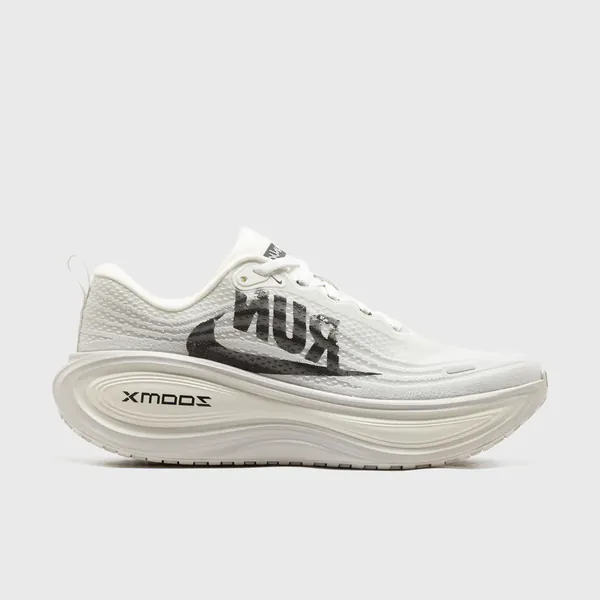 nike-vomero-plus-run-ih2268-100-1.png