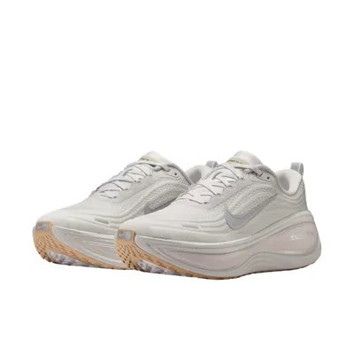 nike-vomero-plus-vast-grey-io4323-001-3.png