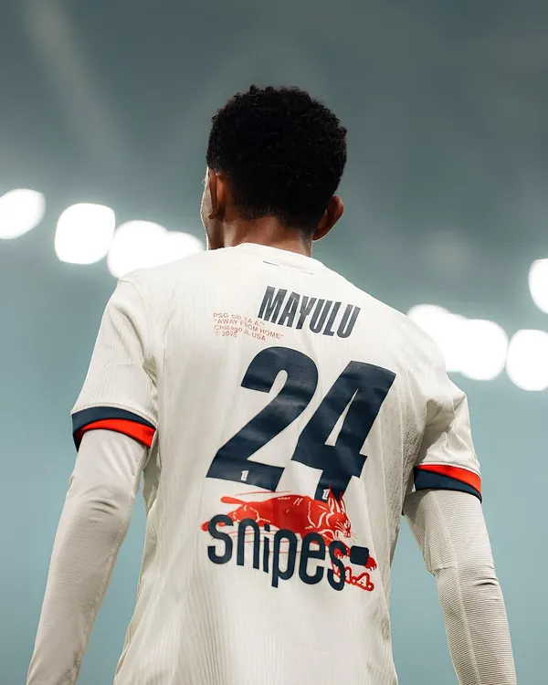 Virgil Abloh x PSG Jersey SNKR Blog7.jpg