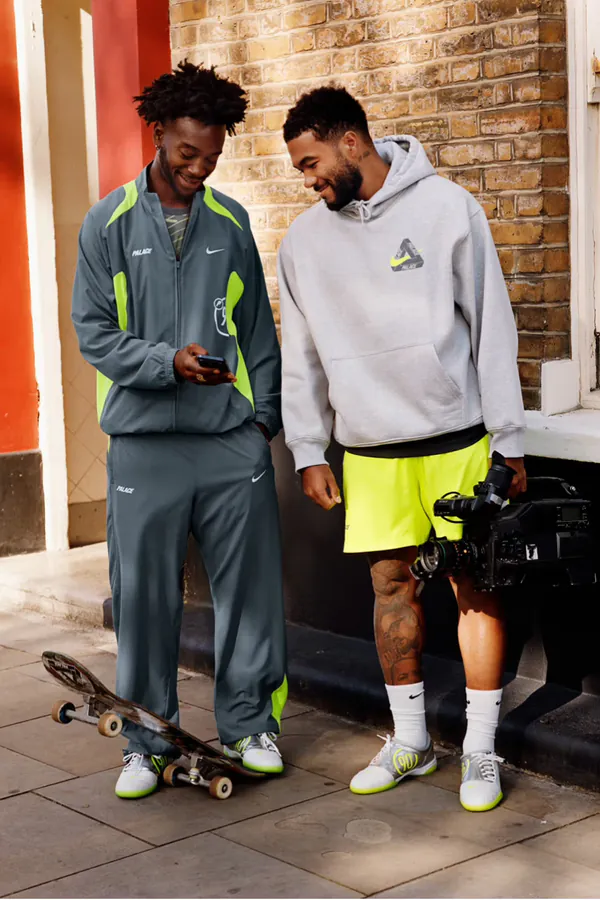 palace x nike blog3.png