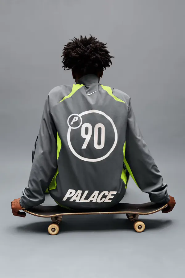 palace x nike blog13.png