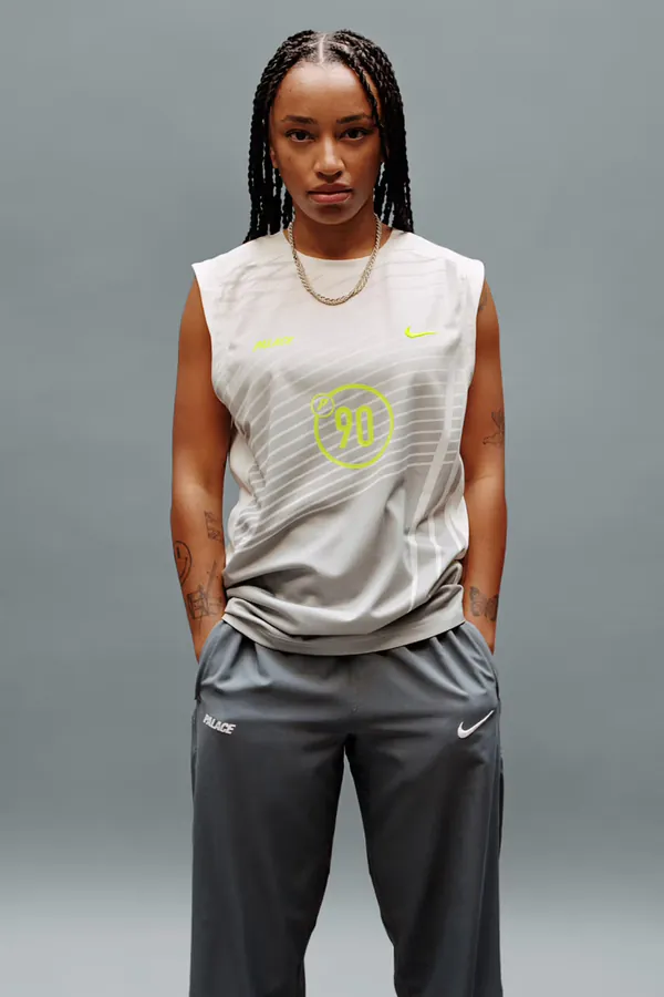 palace x nike blog14.png