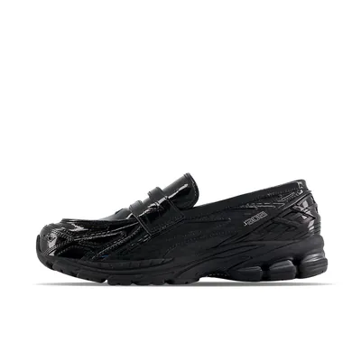 new-balance-1906l-black-patent-croc-u1906lcr-2.png