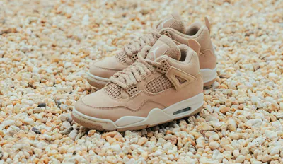 Nike Air Jordan 4 Cozy Girl menu2 snkr.png