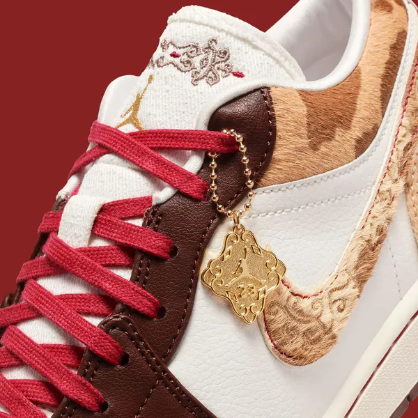 Air Jordan „Year of the Horse“air-jordan-1-low-se-year-of-the-horse-iq5321-121-11.jpg.jpeg