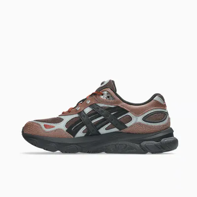 hal-studios-x-asics-gel-nyc-2-0-brown-1203a896-200-2.png