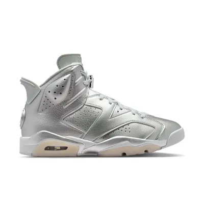 psg-x-nike-air-jordan-6-metallic-silver-iq5135-001-2.png