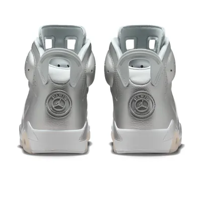 psg-x-nike-air-jordan-6-metallic-silver-iq5135-001-4.png