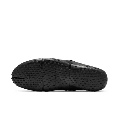 skims-x-nike-rift-mesh-black-io7694-001-5.png