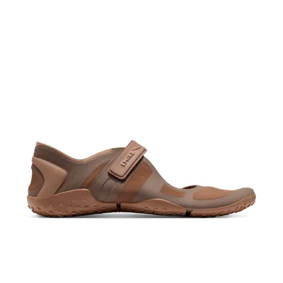 skims-x-nike-rift-mesh-archaeo-brown-io7694-201-1.png