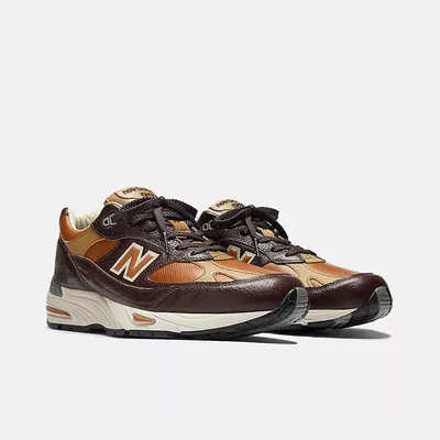 new-balance-991v1-made-in-uk-chocolate-plum-m991lb1-3.png
