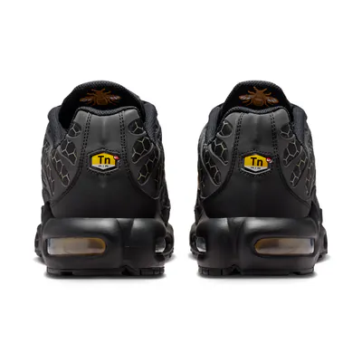 nike-air-max-plus-black-honey-iq0287-010-4.png