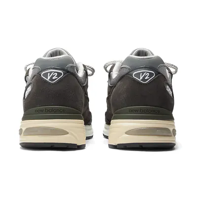 new-balance-made-in-uk-991v2-forged-iron-u991rg2-5.png