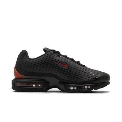 nike-air-max-plus-vii-black-bright-crimson-hq2197-002-3.png
