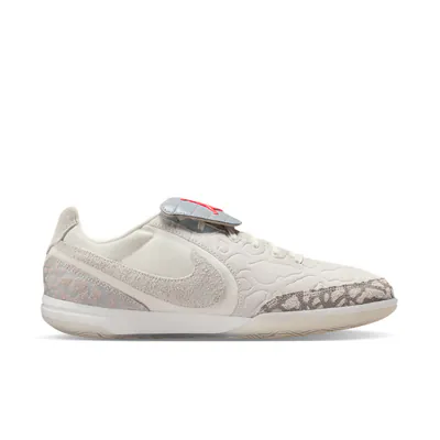 nike-air-jordan-tiempo-streetgato-phantom-ii7579-016-1.png