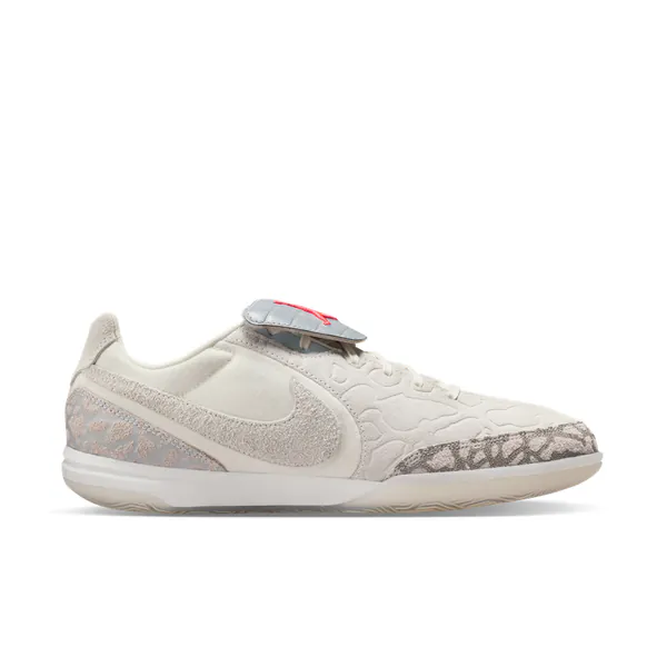 nike-air-jordan-tiempo-streetgato-phantom-ii7579-016-1.png