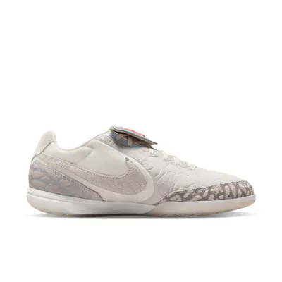 nike-air-jordan-tiempo-streetgato-phantom-ii7579-016-2.png