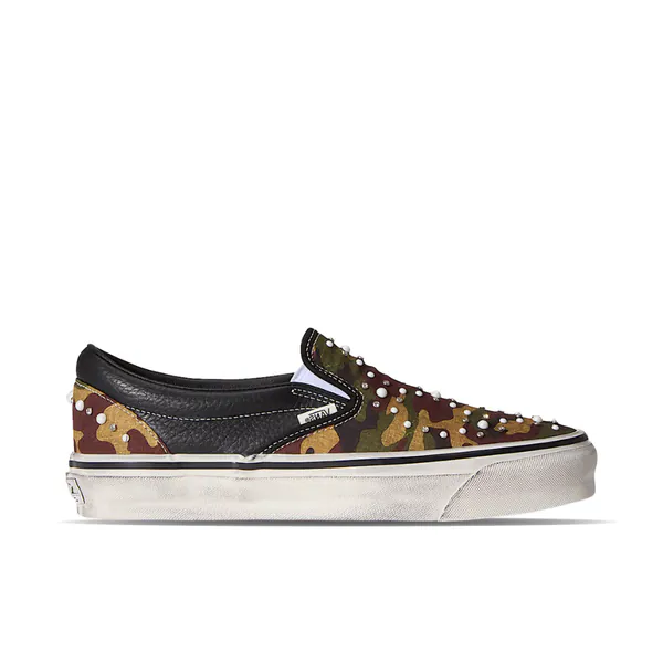 vans-premium-classic-slip-on-98-pearlized-camo-vn000d9pcak-1.png