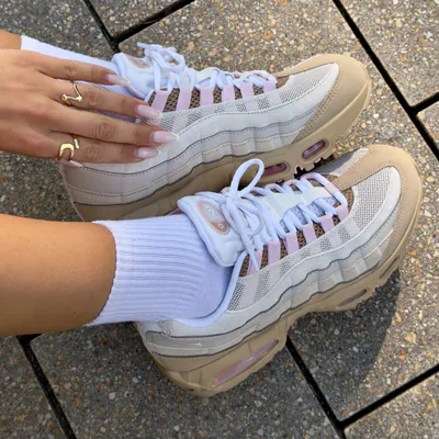 nike am95 1x1.jpg