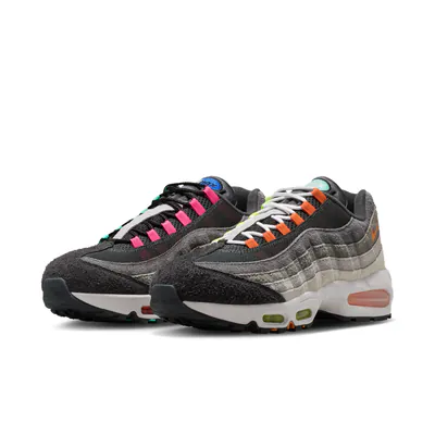 nike-air-max-95-og-big-bubble-greedy-iu2636-300-3.png