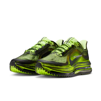 melitta-baumeister-x-nike-pegasus-premium-volt-iq7336-700-3.png