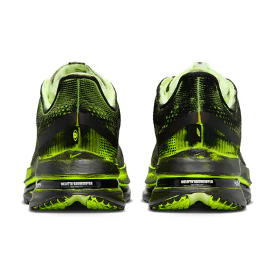 melitta-baumeister-x-nike-pegasus-premium-volt-iq7336-700-4.png